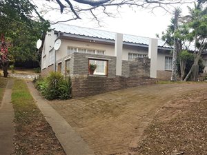 5 Bed House in Hibberdene