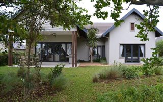 3 Bedroom House in Cotswold Downs Estate