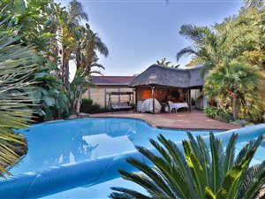 5 Bed House in Aston Manor