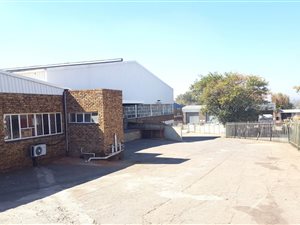 2500 m² Industrial space in Kew