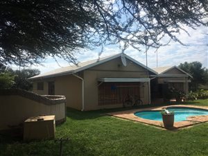 21.4 ha Land available in Koster