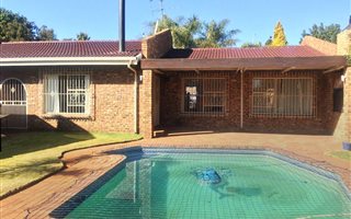 3 Bedroom House in Northvilla
