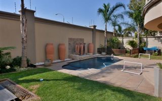 4 Bedroom House in Bartlett