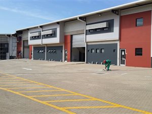 233 m² Industrial space in Cornubia