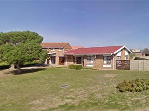 3 Bed House in Gouritsmond