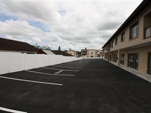 70 m² Commercial space in Escombe