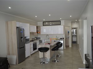 2 Bed Apartment in Bryanston West