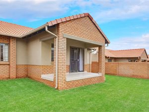 2 Bed Simplex in Mooikloof Equestrian Estate