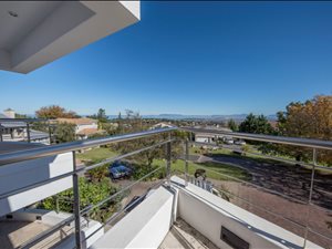 5 Bed House in Bel Aire