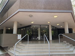 196 m² Commercial space in Lynnwood Glen