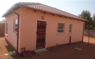 2 Bedroom House in Southern Gateway