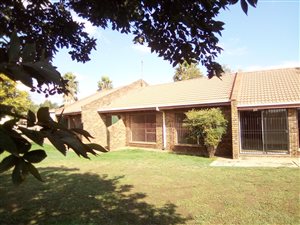 3 Bed House in Falcon Ridge