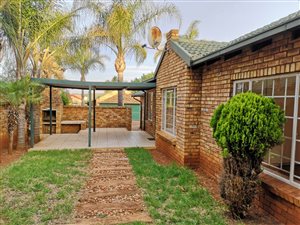 3 Bed Townhouse in Highveld