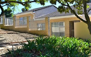 4 Bedroom House in Door de Kraal