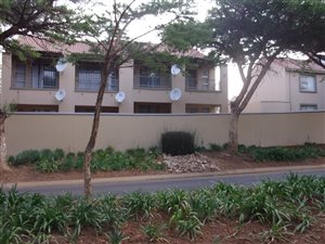 1 Bedroom Apartment in Leeuwenhof Estate