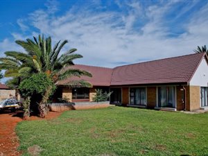 4 Bed House in Klisserville
