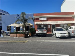 250 m² Retail Space in Gardens
