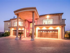 5 Bedroom House in Meyersdal Eco Estate