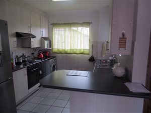 3 Bed Apartment in Edenglen