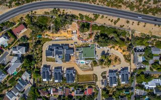 489 m² Land available in Lakeside