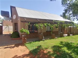 3 Bed House in Flora Park