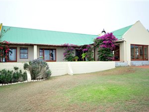 5 Bedroom House in Long Acres