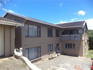 6 Bed House in Clare Hills