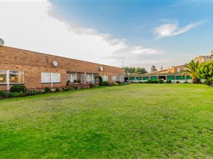 1 Bed Apartment in Westdene