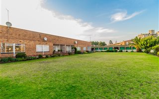 1 Bedroom Apartment in Westdene