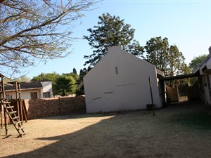 3 Bed House in Aerorand