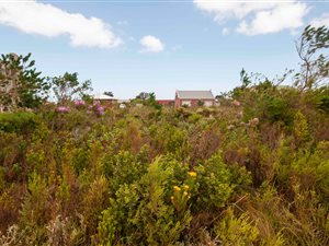 705 m² Land available in Bettys Bay