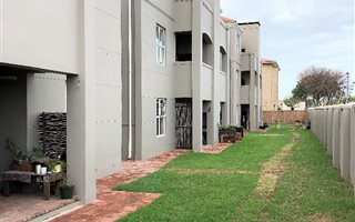 2 Bedroom Apartment in Uitzicht