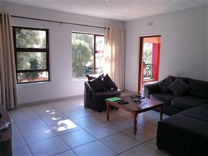 3 Bed Apartment in Highway Gardens