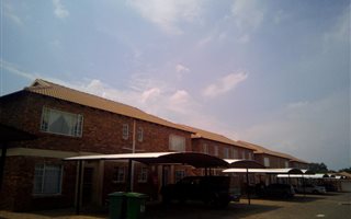 2 Bedroom Townhouse in Andeon AH