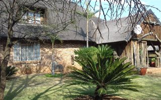 8900 m² Farm in The Orchards