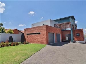 3 Bed House in Midstream Estate