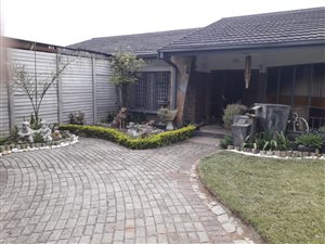 3 Bed House in Oos-Einde