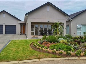 2 Bed Townhouse in Groenkloof Retirement Village