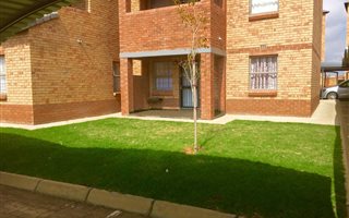 2 Bedroom Apartment in Halfway House