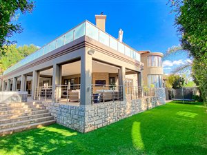 4 Bed Cluster in Bedfordview