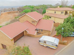 4 Bed House in Cashan
