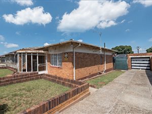 3 Bed House in Crosby