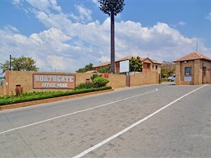 348 m² Office Space in Northgate