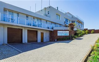 7 Bedroom House in Poortjies