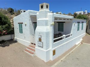 3 Bed House in Paternoster