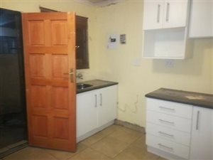 2 Bed Garden Cottage in Birch Acres
