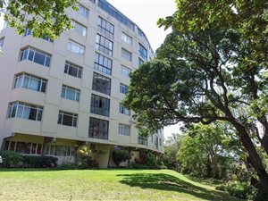 3 Bed Apartment in Glenwood