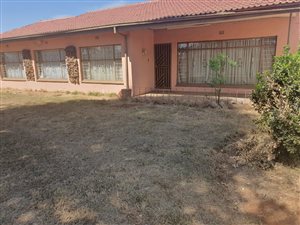 2.3 ha Farm in Westonaria