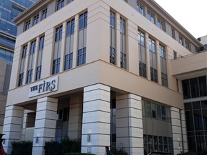 952 m² Office Space in Rosebank