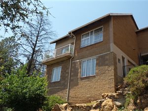 3 Bed Townhouse in Silverfields Park
